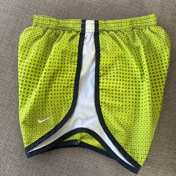 Nike Dri-Fit Neon Green Athletic Shorts Size XS - Picture 7 of 12